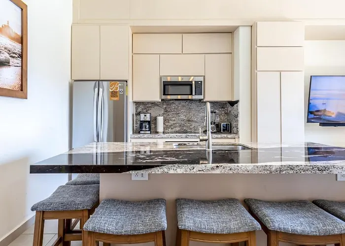 Apartment Beachfront Luxury W Pool